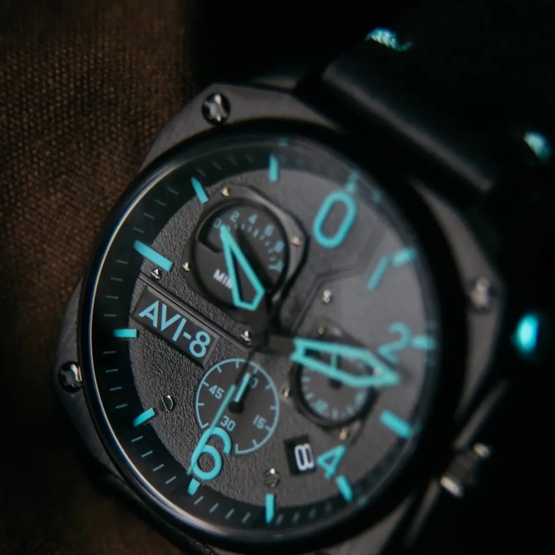 montre_avi_hawker_hunter__12.webp Homme AVI-8 Montre Hawker Hunter AV-4052-05