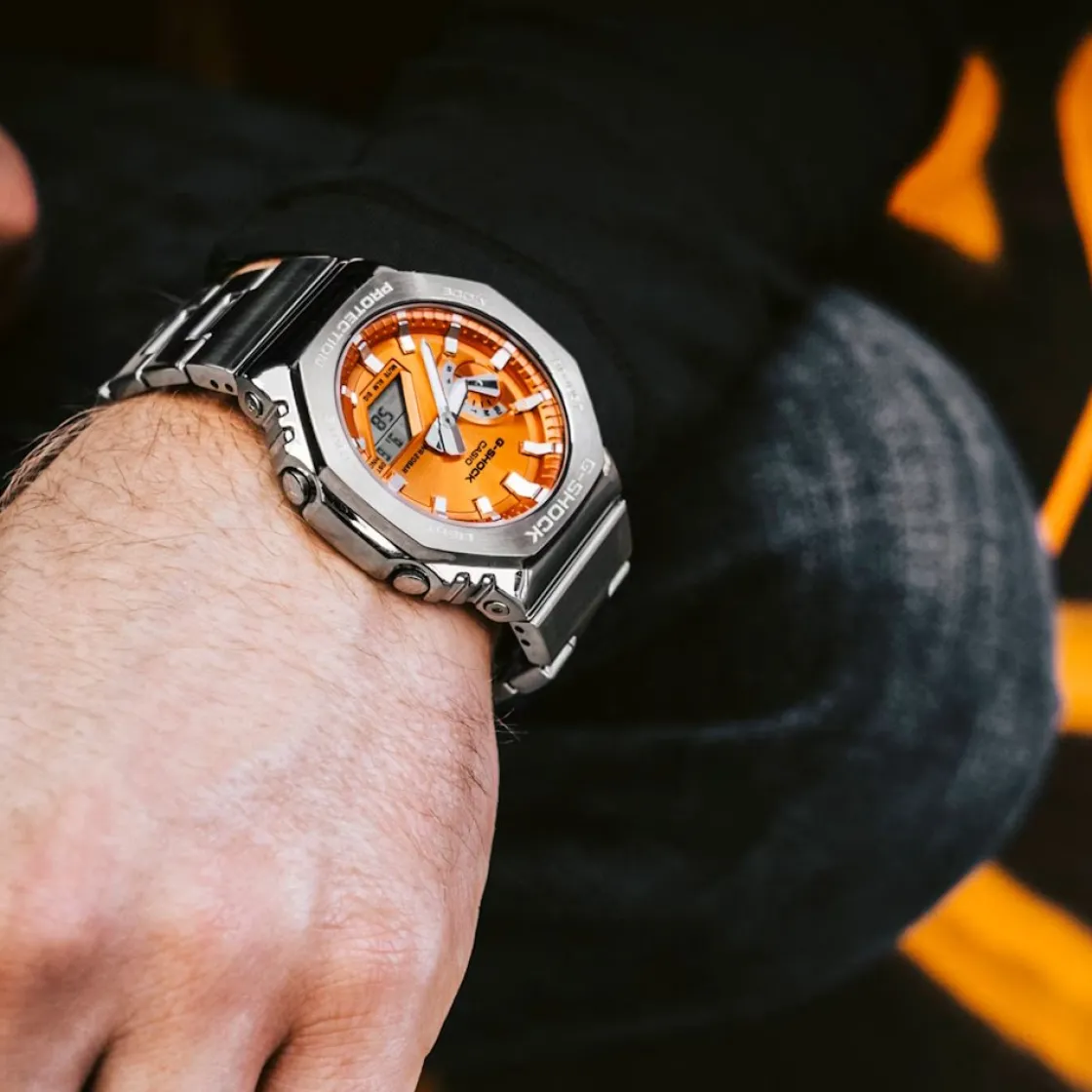 montre_casio_gshock_gmdae_3.webp Homme Casio G-Shock Montre GM-2110D-4AER