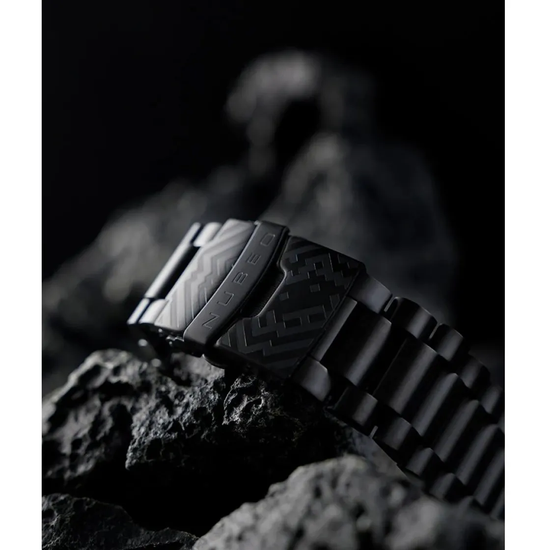 montre_nubeo_space_invade_3.webp Homme NUBEO Montre Space Invaders Edition Limitée NB-6082-SI-44